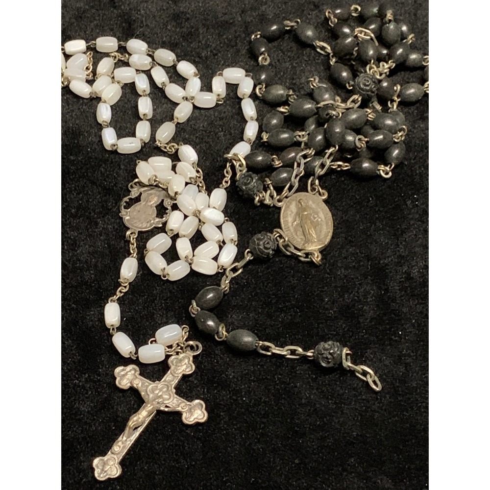 Vintage Catholic Rosary Set White Opalescent Black Beads Roma Crucifix Italy